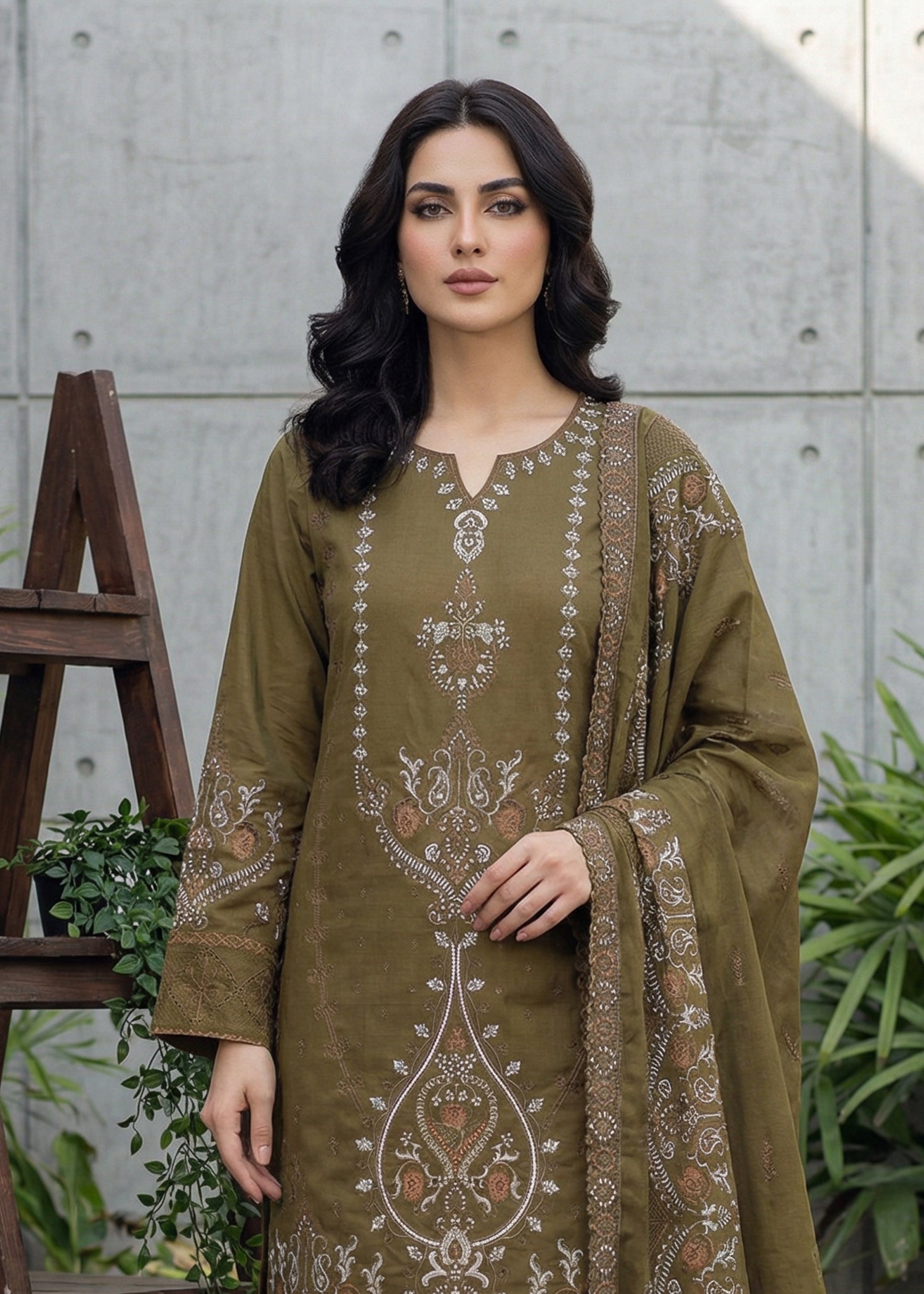 EM.523 Mehendi Green